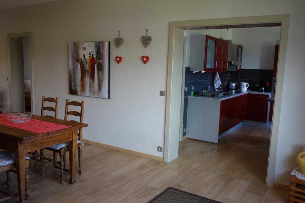 Meuble De Tourisme 3* Apartment Saverne Exterior foto